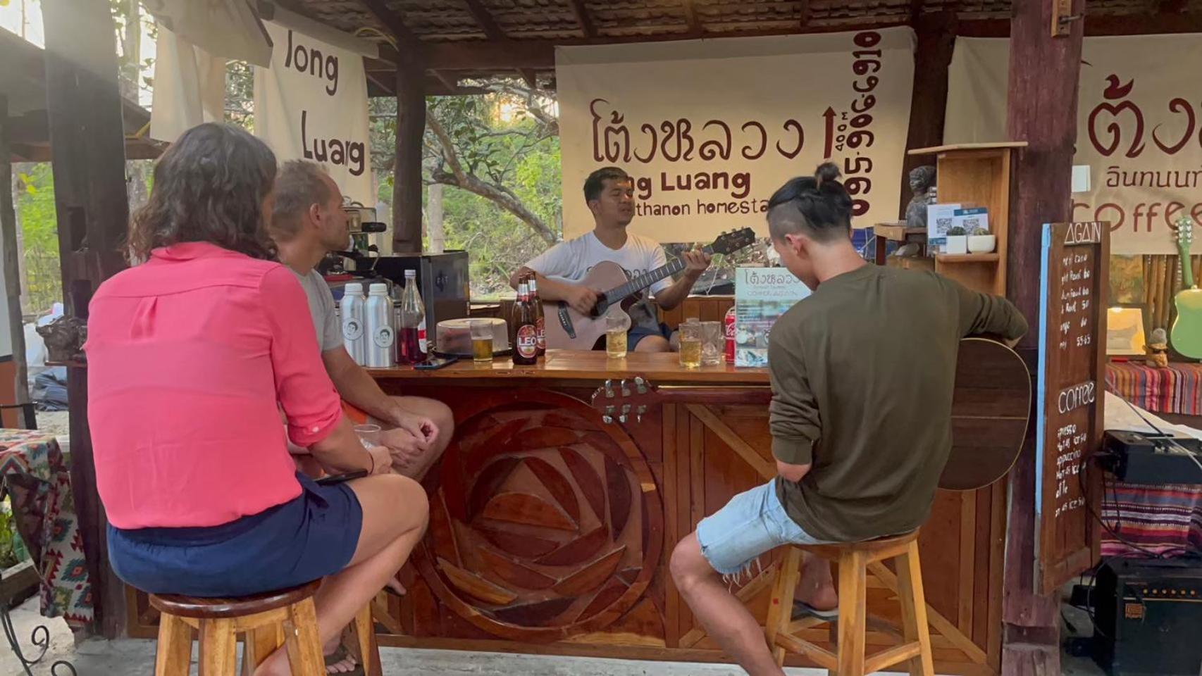 צ'ום טונג Tongluang Inthanon Homestay โต้งหลวงอินทนนท์โฮมสเตย์ מראה חיצוני תמונה